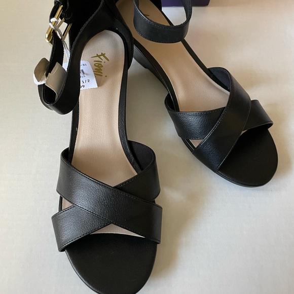 FIONI Clothing | Shoes | Fioni Penelope Black Open Toe Heels 2 Ankle Strap  Womens Sandals Size 95 Nib | Poshmark